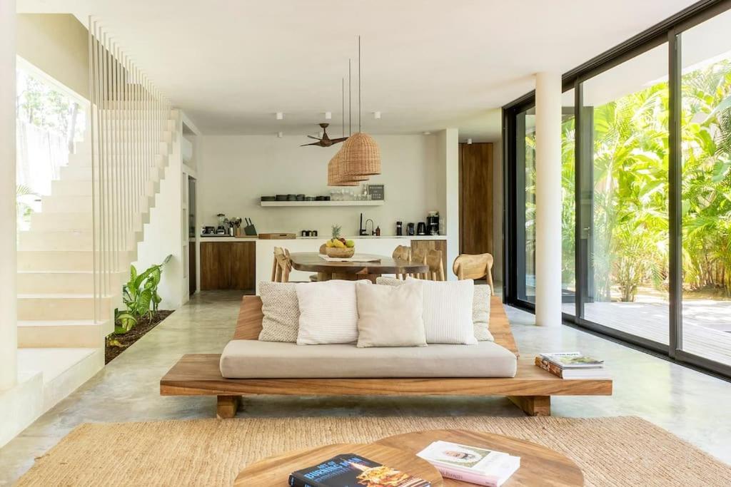 Casa Areca, Awarded Architectural Villa Located In A Secured Gated Community, With Concierge Services Тулум Экстерьер фото